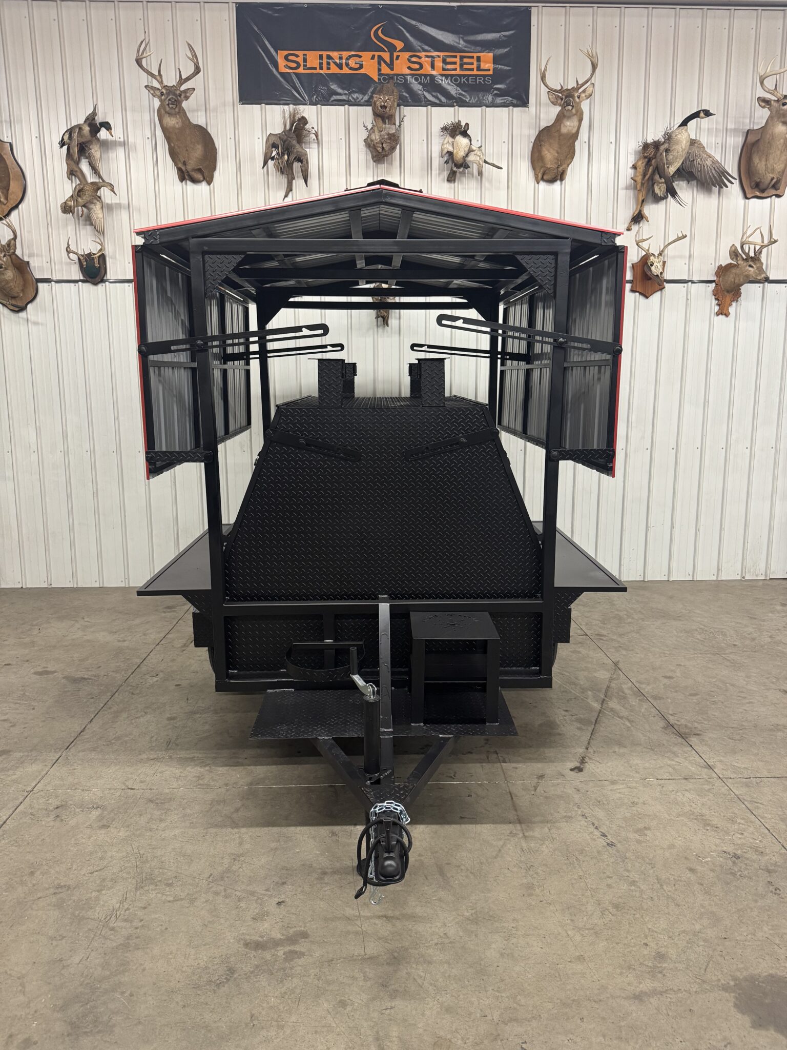 Custom Rig Grills SNS Mega Grill With Roof Package – Sling 'N' Steel Custom Smokers